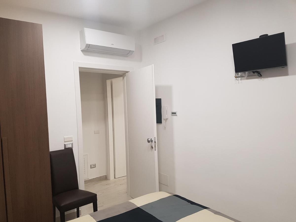 Guest House Via Milano Catanzaro Dış mekan fotoğraf