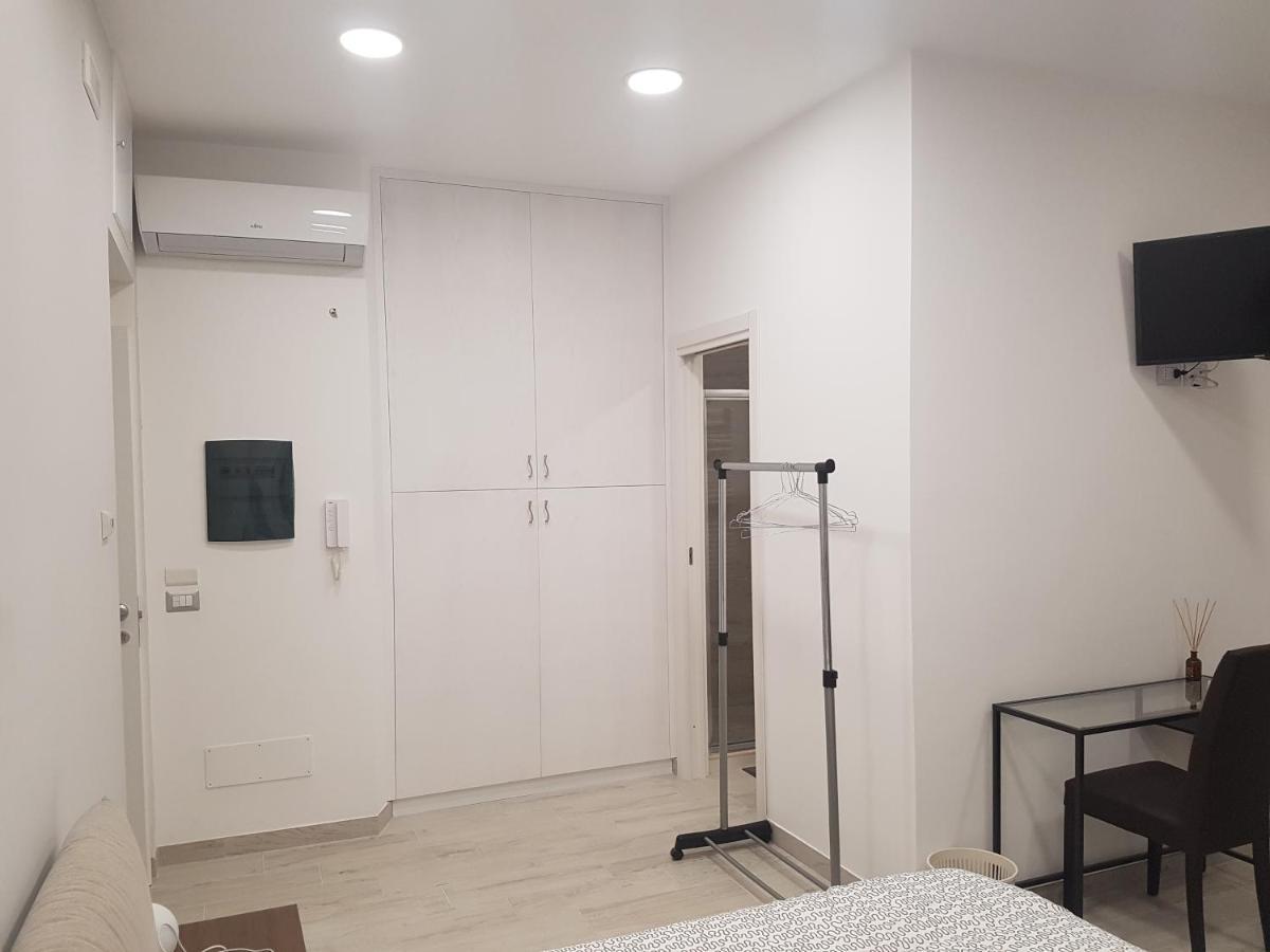 Guest House Via Milano Catanzaro Dış mekan fotoğraf