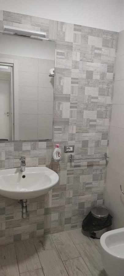 Guest House Via Milano Catanzaro Dış mekan fotoğraf